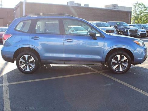Used 2018 Subaru Forester 2.5i w/ Alloy Wheel Package AWD/4WD image 5