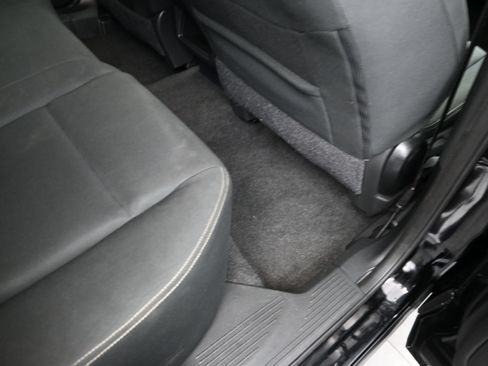 Used 2023 Nissan Rogue S FWD image 18