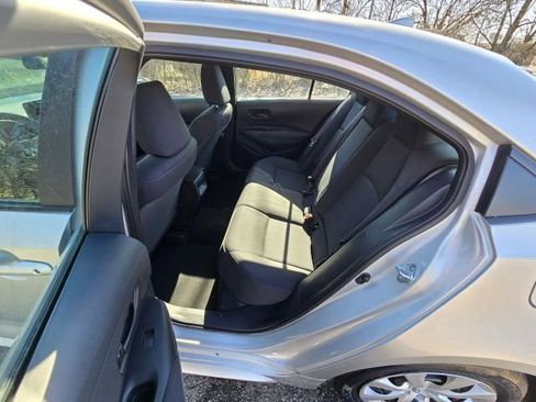 Used 2025 Toyota Corolla LE image 11