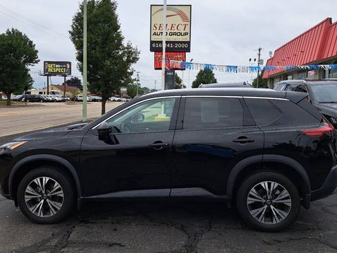 Used 2021 Nissan Rogue SV w/ Premium Package AWD/4WD image 1