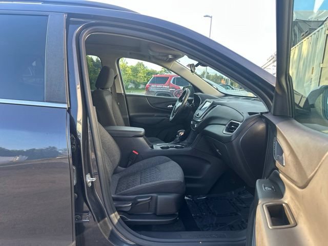 Used 2023 Chevrolet Equinox LT AWD/4WD image 11