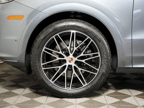 New 2026 Porsche Cayenne AWD/4WD image 13