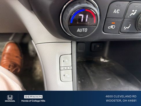 Used 2019 GMC Acadia SLE w/ Driver Alert Package I image 21