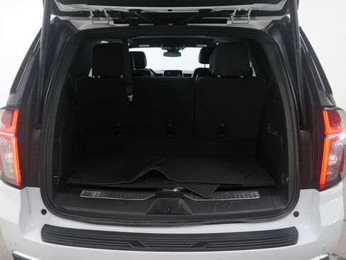 Used 2024 Chevrolet Tahoe Premier AWD/4WD image 20