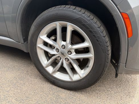 Used 2023 Dodge Durango GT AWD/4WD image 12