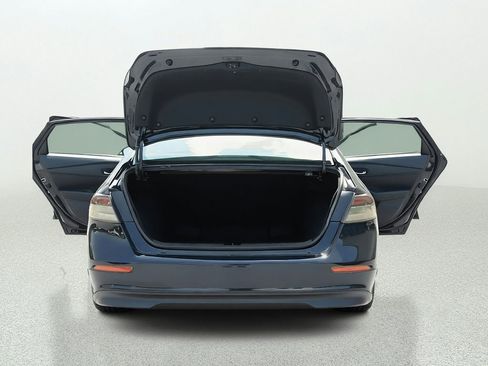 Used 2023 Honda Accord LX image 12