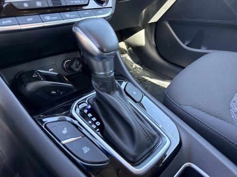 Used 2019 Hyundai Ioniq Plug-In Hybrid image 33