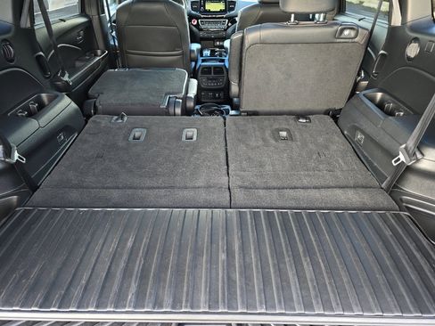 Used 2021 Honda Pilot Black Edition image 16