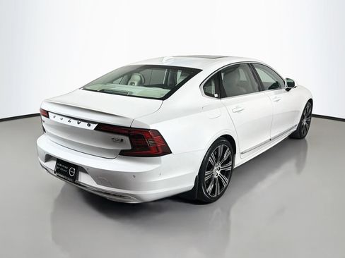 Certified 2023 Volvo S90 B6 Plus AWD/4WD image 6