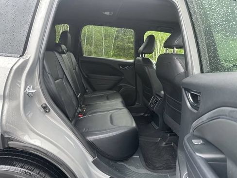 Used 2025 Subaru Forester Limited AWD/4WD image 14