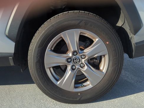 Used 2024 Toyota RAV4 XLE w/ Convenience Package AWD/4WD image 6