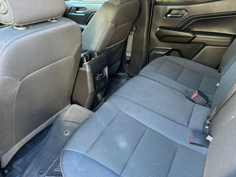 Used 2024 Chevrolet Colorado LT w/ LT Convenience Package image 14