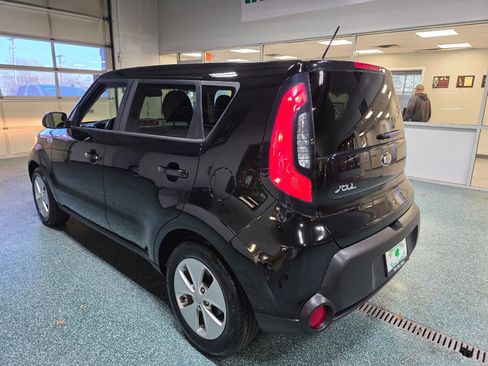 Used 2016 Kia Soul image 9