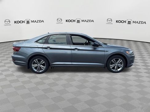 Used 2019 Volkswagen Jetta R-Line w/ R-Line Cold Weather Package FWD image 8