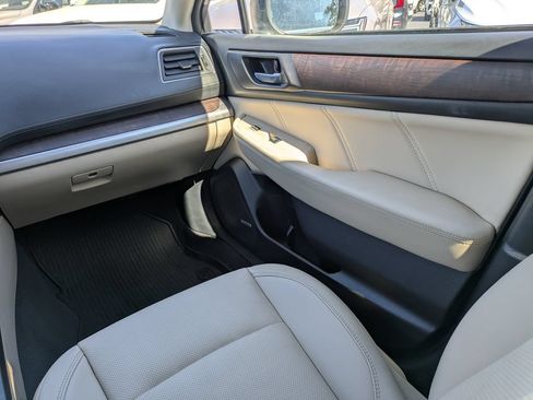 Used 2019 Subaru Outback 2.5i Limited AWD/4WD image 21