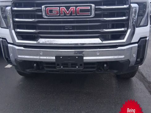 Used 2025 GMC Sierra 3500 SLE w/ SLE Value Package image 1
