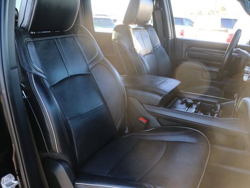 Used 2022 RAM 3500 Limited image 34