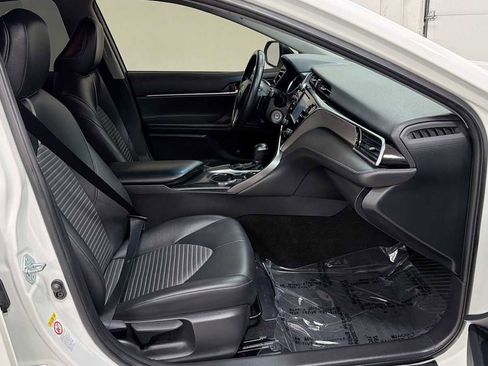 Used 2018 Toyota Camry SE FWD image 28