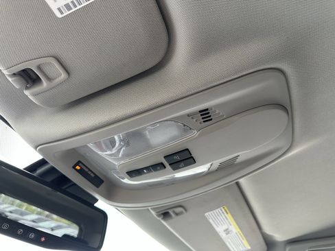 Used 2010 GMC Terrain SLE image 26