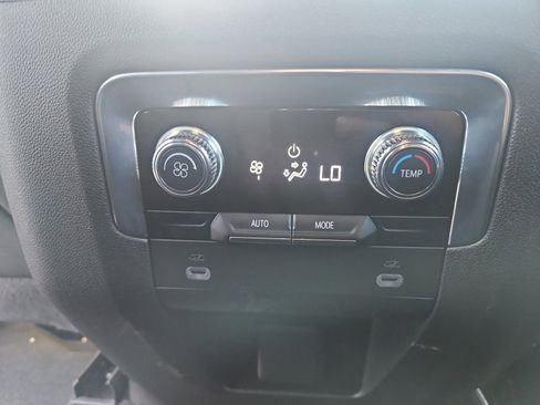 Used 2023 GMC Yukon SLT image 21