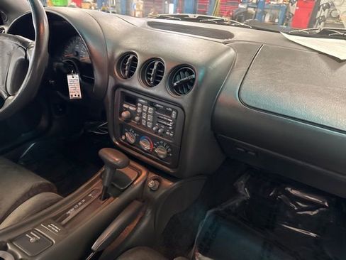 Used 1994 Pontiac Firebird Trans Am RWD image 16
