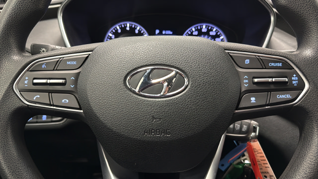 Used 2019 Hyundai Santa Fe SE AWD/4WD image 15