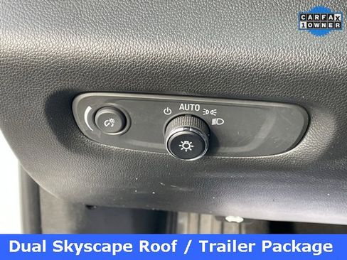 Used 2023 Chevrolet Traverse RS image 27