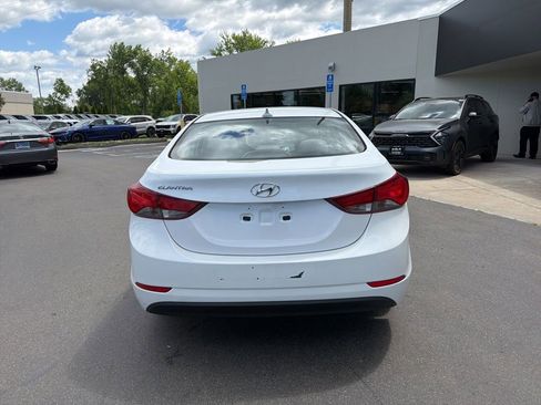 Used 2016 Hyundai Elantra SE FWD image 9