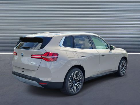 New 2026 BMW X3 xDrive30i w/ Premium Package AWD/4WD image 3
