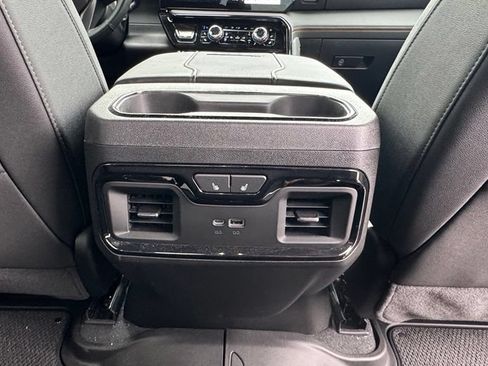 Used 2025 GMC Sierra 2500 AT4 AWD/4WD image 15