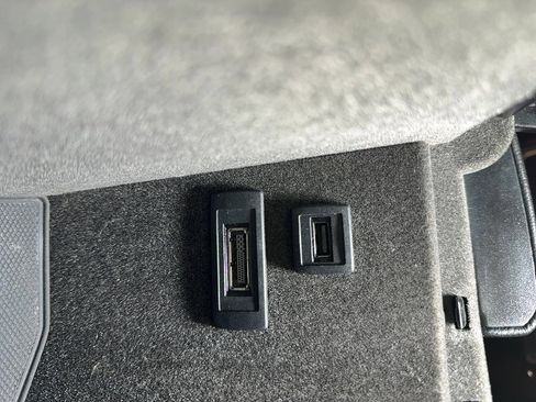 Used 2015 Mercedes-Benz GL 450 4MATIC image 48