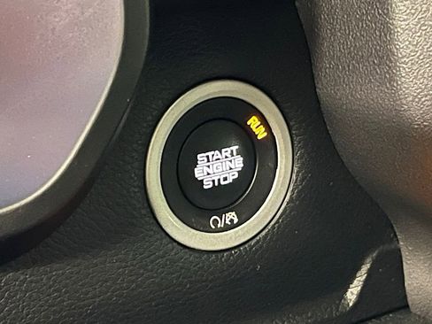 Used 2019 RAM 1500 Big Horn image 14