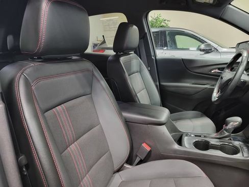 Certified 2023 Chevrolet Equinox RS FWD image 15