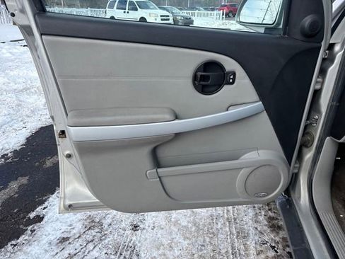 Used 2008 Chevrolet Equinox LT w/ LT Preferred Equipment Group image 9