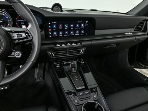 Certified 2024 Porsche 911 image 13