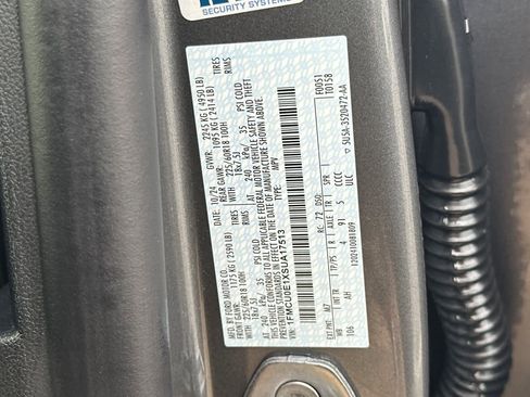 Certified 2025 Ford Escape SE w/ PHEV Premium Package image 30