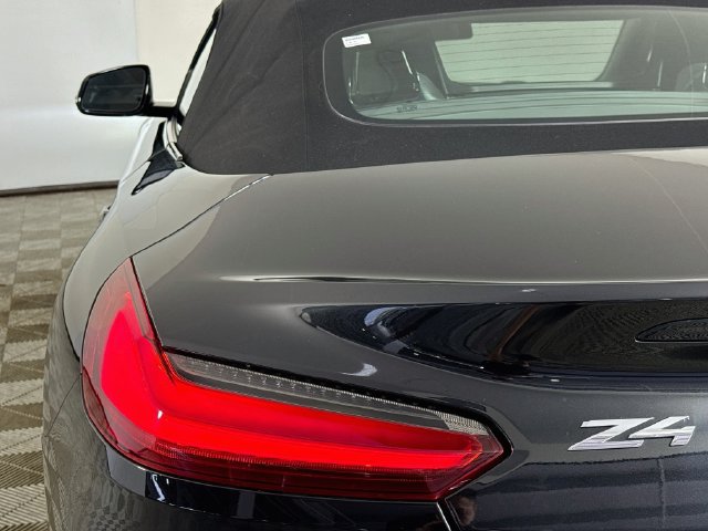 Used 2020 BMW Z4 sDrive30i w/ Premium Package RWD image 31