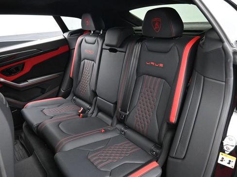 Used 2024 Lamborghini Urus S AWD/4WD image 25