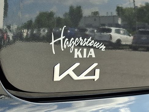 Certified 2025 Kia K4 FWD image 30