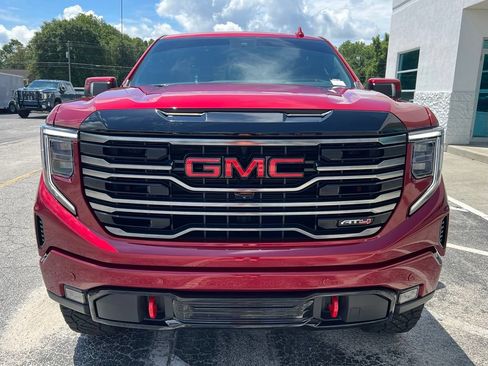 Used 2025 GMC Sierra 1500 AT4 w/ AT4 Premium Package AWD/4WD image 6