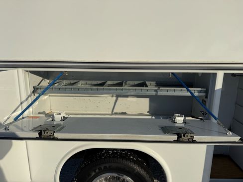 Used 2008 Ford E-350 and Econoline 350 Super Duty image 14