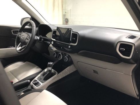 New 2026 Hyundai Venue SEL image 13