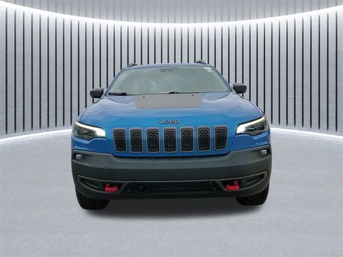 Used 2021 Jeep Cherokee Trailhawk image 9