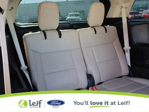 Used 2021 Ford Explorer Limited w/ Equipment Group 301A image 37