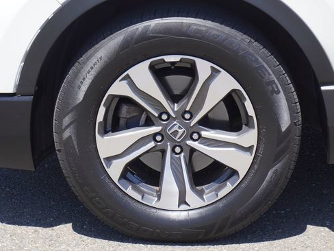 Used 2017 Honda CR-V LX image 4