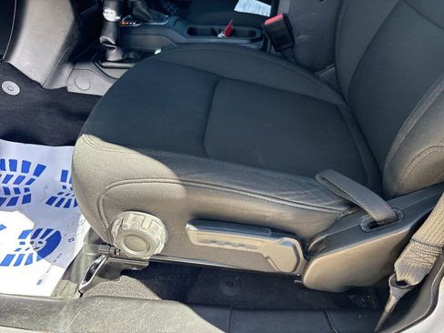 Used 2021 Jeep Wrangler Unlimited Sport image 15