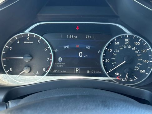 Used 2017 Nissan Murano SV AWD/4WD image 13