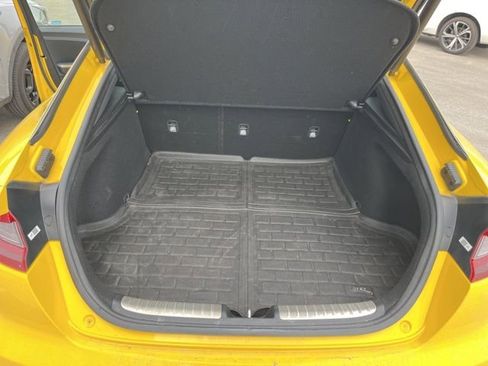 Used 2018 Kia Stinger GT2 image 13