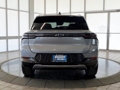 Used 2025 Chevrolet Equinox EV LT image 7