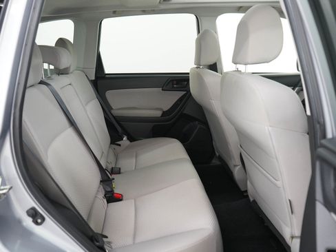 Used 2016 Subaru Forester 2.5i Premium w/ All-Weather Package AWD/4WD image 12